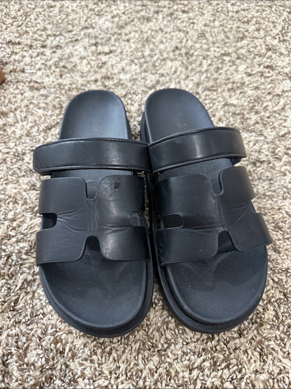 black strap sandal